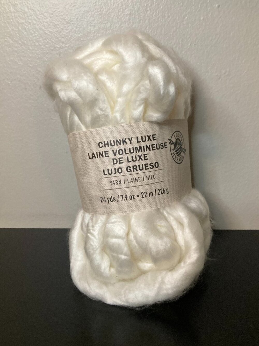 Loops & Threads White/Cream Chunky Luxe Big Yarn - 24yds 7.8oz 22m 226g